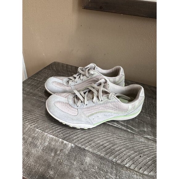 Skechers Shoes - Skechers Just Relax Women's Athletic Shoes Size 7.5 Beige